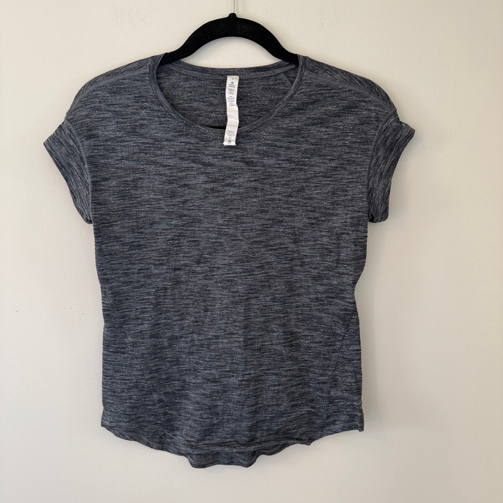 Lululemon Short Sleeve Crew‎ Neck Top Gray Space Dye Size 4